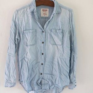 Chambray Button Up Long Sleeve Shirt